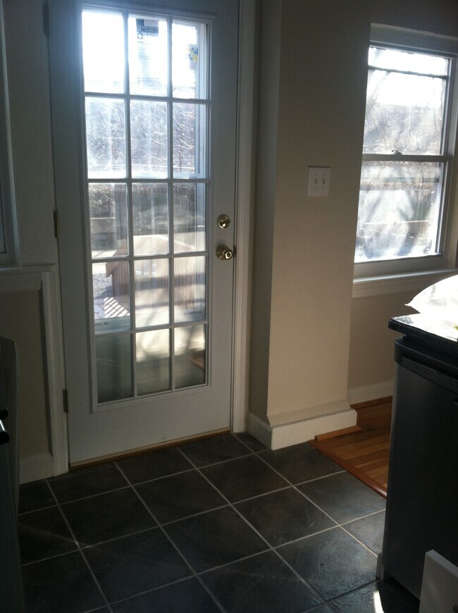 Foto del edificio - 321 Mount Vernon Ave