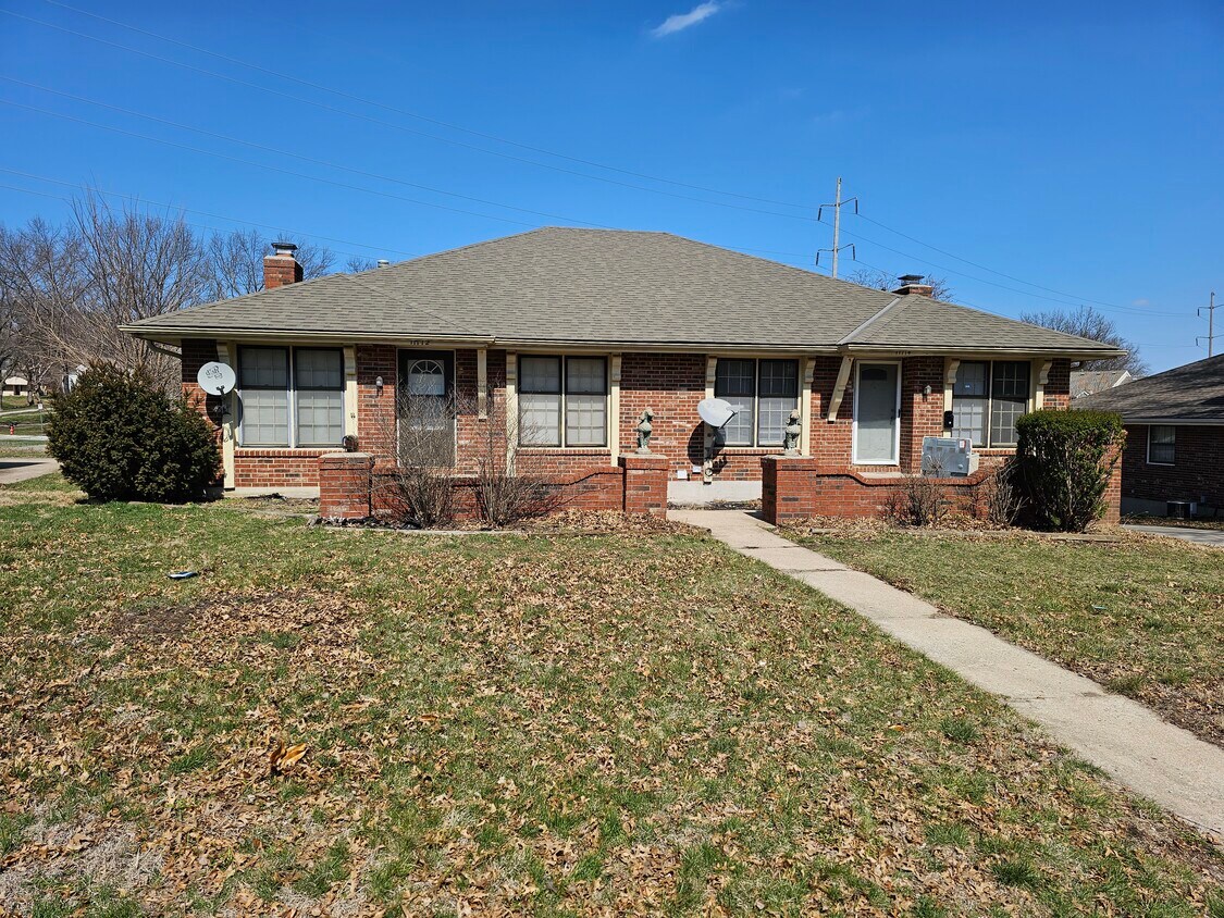 Primary Photo - 11714 E 60th St