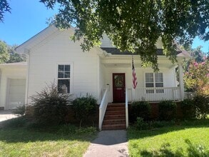 Building Photo - 588 Lakeside Valley Dr