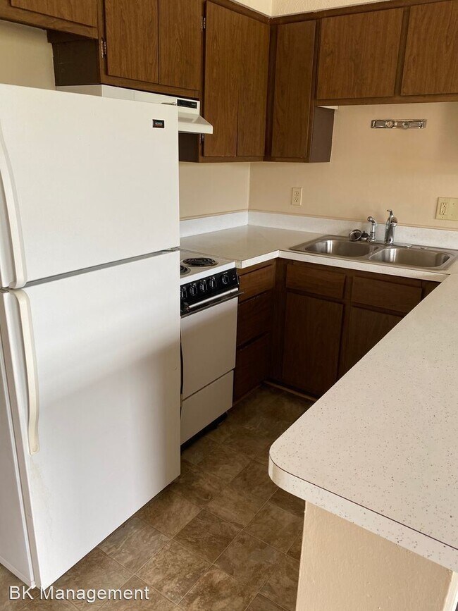 Foto del edificio - 843 N U.S. 41