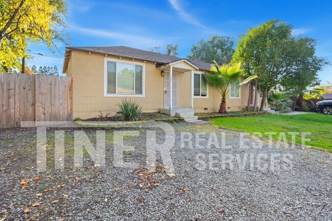 Building Photo - 2305 Garfield Ave