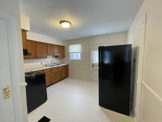 Kitchen with New Appliances - 610 Virginia Ave