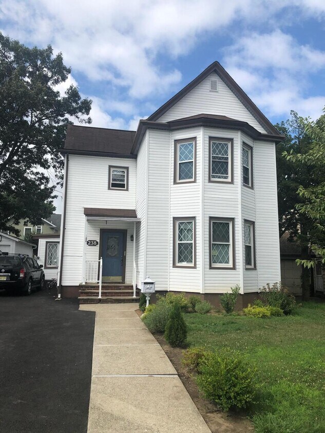 Primary Photo - 238 Columbus Ave