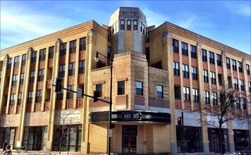 Building Photo - 1645 W School St