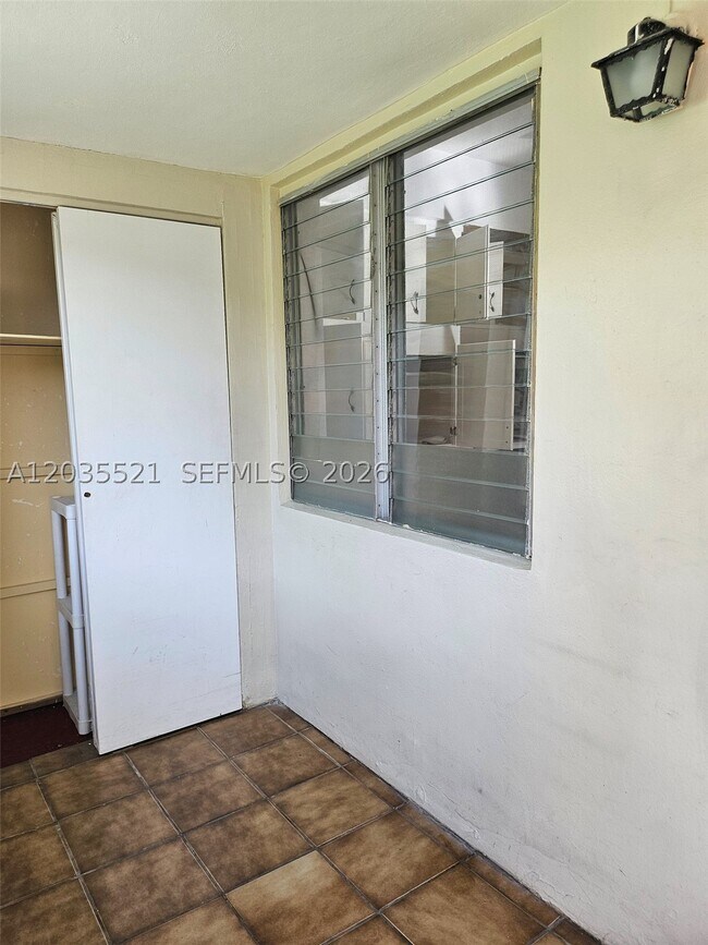Foto del edificio - 709 NE 4th St
