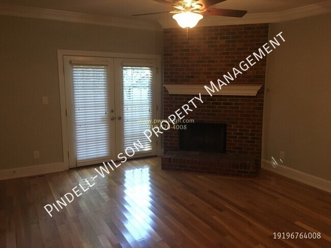 Foto del edificio - 1410 Governors Ct