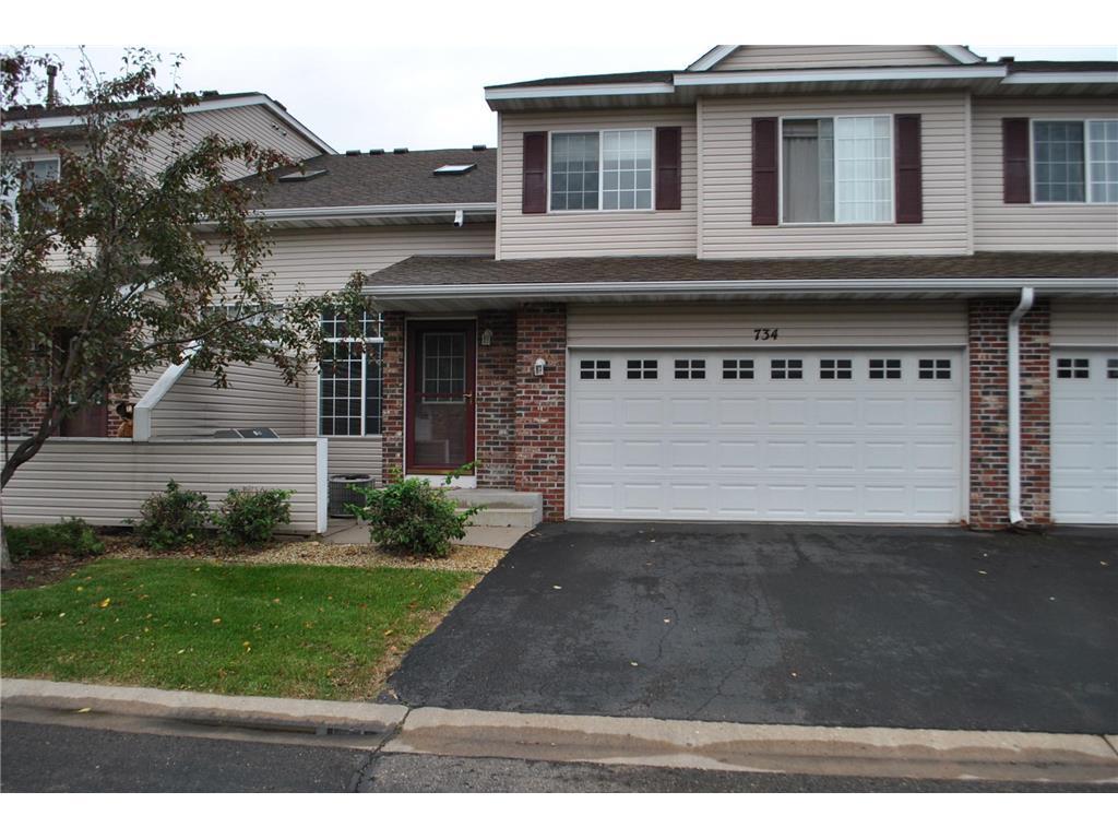 734 Evergreen Cir, Hudson, WI 54016 Townhome Rentals in Hudson WI