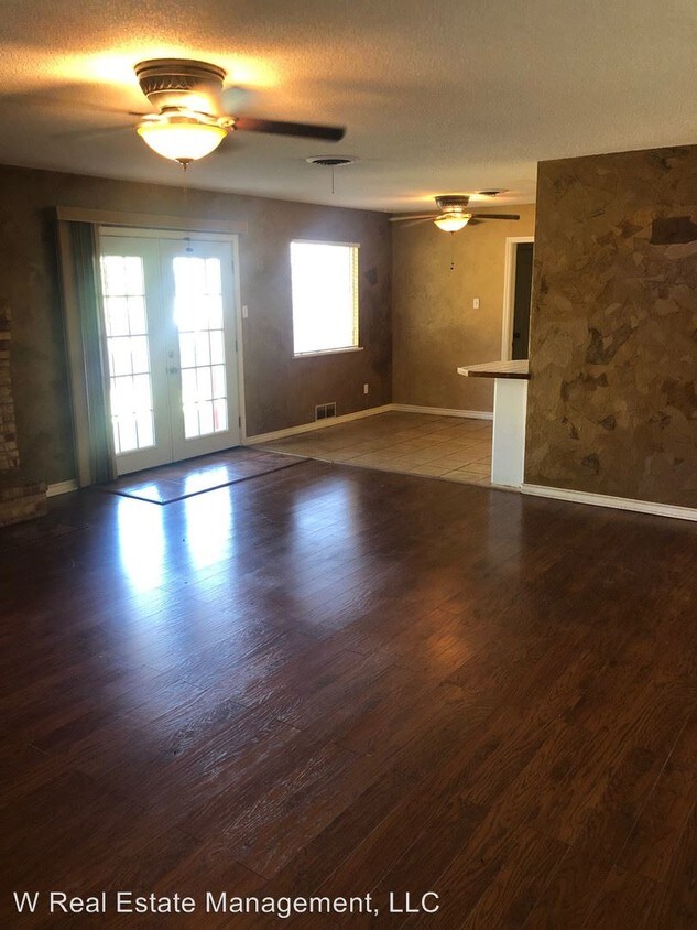 Primary Photo - 3 br, 2 bath House - 7627 Loma Vista