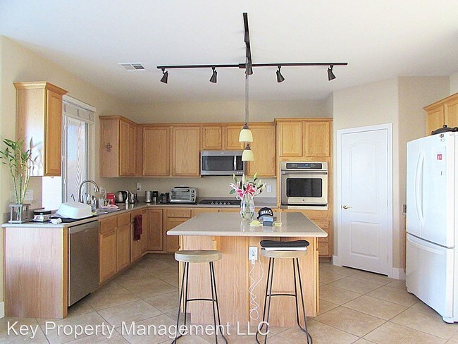 Building Photo - 5 br, 3 bath House - 1754 Quiver Point Ave