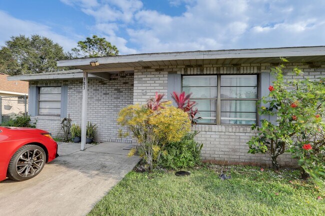 Building Photo - 383 Cocoa Ct