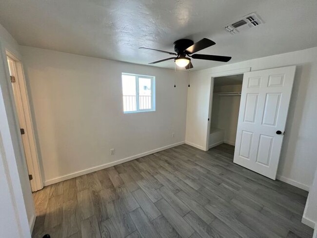 Foto del edificio - House For Rent