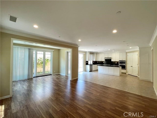 Foto del edificio - 114 Chestnut Grove