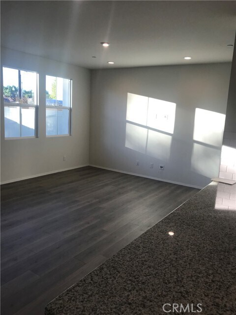 Foto del edificio - 2311 Via Promenade