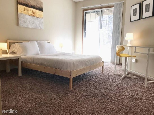 Building Photo - 2 br, 1.5 bath Condo - 6440  Reflections D...