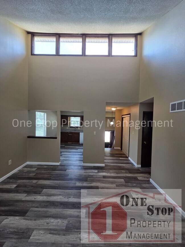 Foto del edificio - Gorgeous 2 Bedroom, 1.5 Bath in Independence!