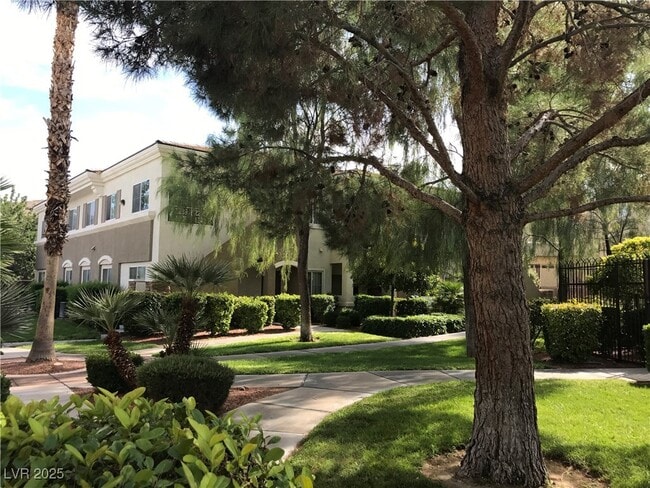 Building Photo - 9303 Gilcrease Ave