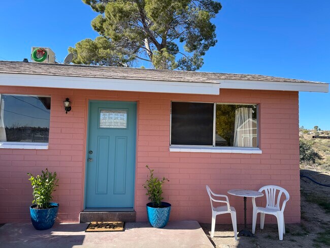 Foto del edificio - 453 W Hackney Hill Rd