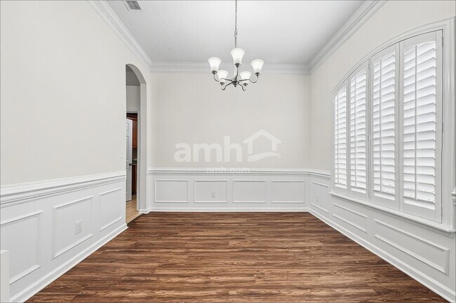 Foto del edificio - 1582 Sailmaker Ln