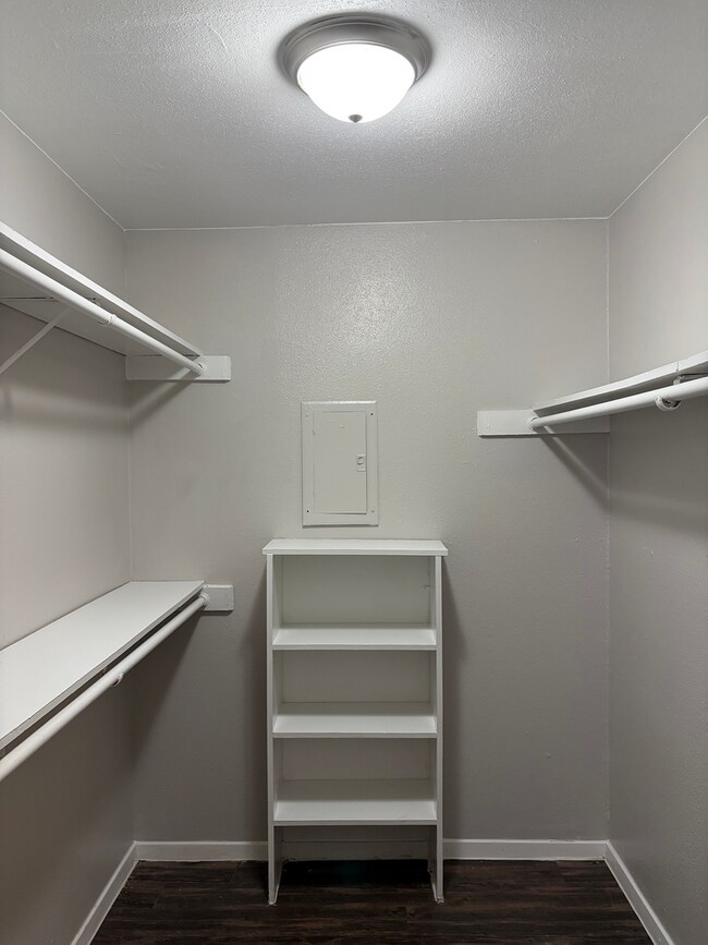 Interior Photo - Creeks Edge Apartments