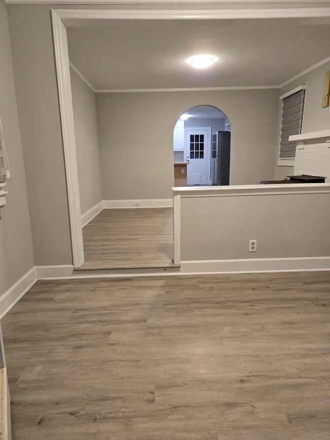 Building Photo - 6319 Tuckaseegee Rd