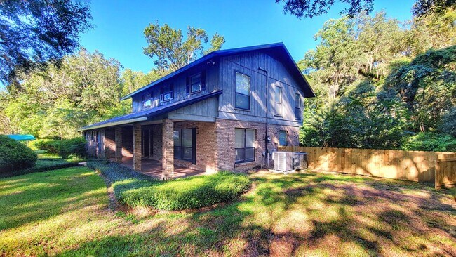 Foto del edificio - 4 Bedroom, 3 Bath House on 1 Acre in Fox Grove