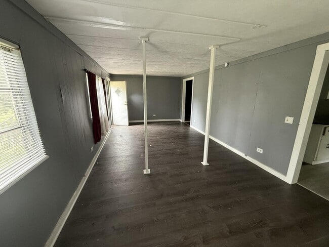 Building Photo - 54336 Vontz Cir