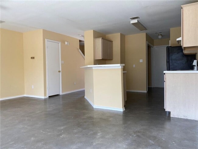 Building Photo - 9609 Nightjar Dr