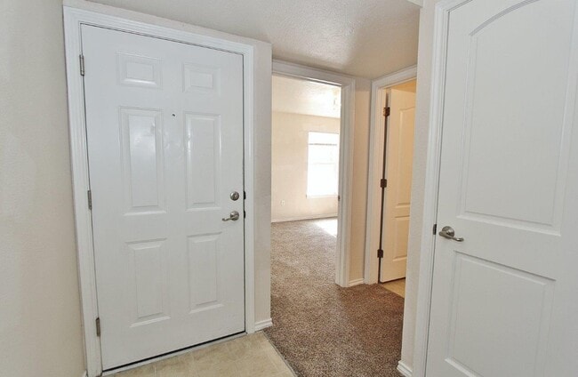 Foto del edificio - 11840 Cloverbrook Ln