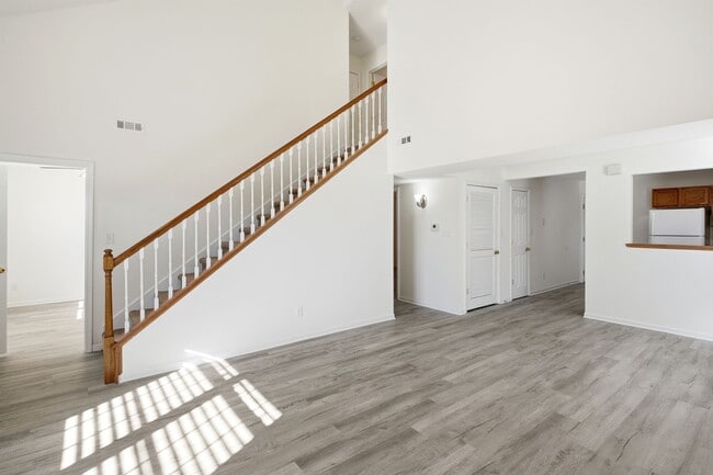 Building Photo - 1707-1709-1709 Juniper Dr