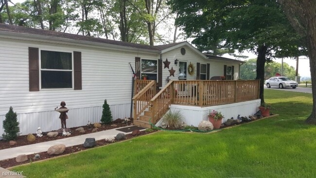 Building Photo - 2 br, 2 bath Mobile Home - Pinewood Estate...