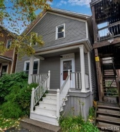 Building Photo - 105 Mariner St