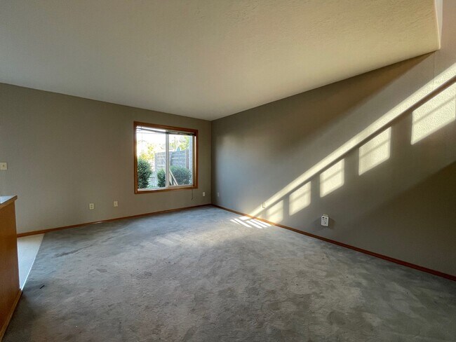 Foto del edificio - 4195 SE Oak St