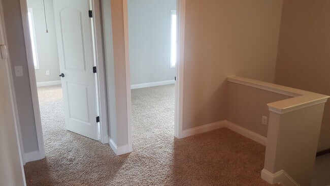 Building Photo - Georgous Full brick townhome in Coveted co...