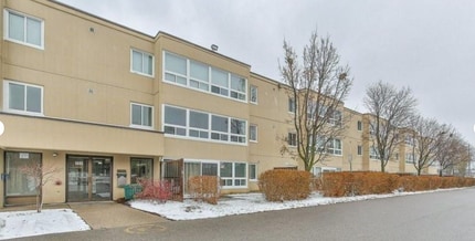 Building Photo - 1445 Huron St