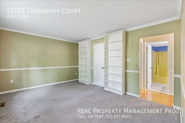Foto del edificio - 15718 Cranberry Ct