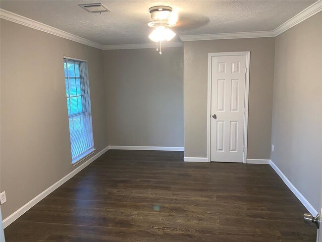 Building Photo - 8215 Coastway Ln