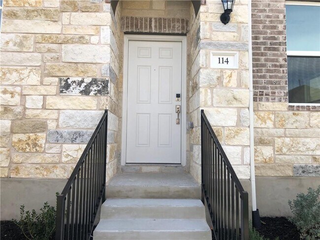 Building Photo - 114 Gracie Wy
