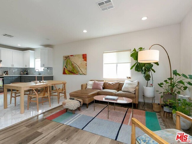 Foto del edificio - 632 S Evergreen Ave