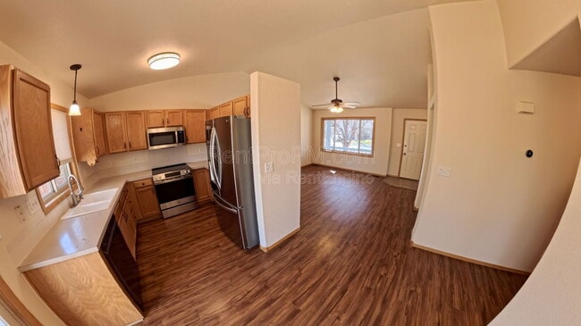 Foto del edificio - 1514 Carmela Ct