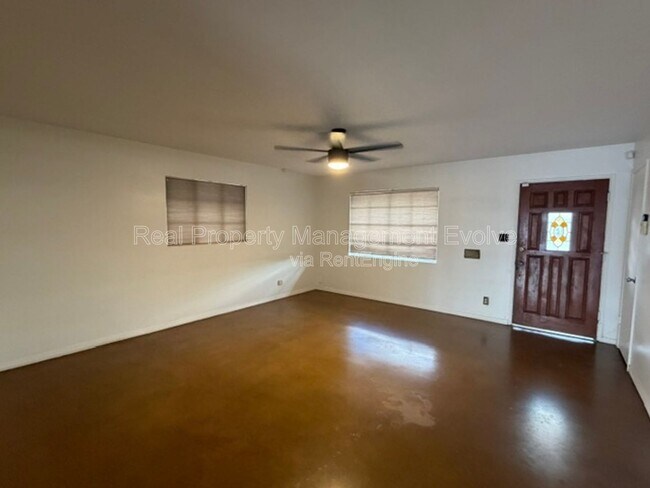 Foto del edificio - 2246 W Mulberry Dr