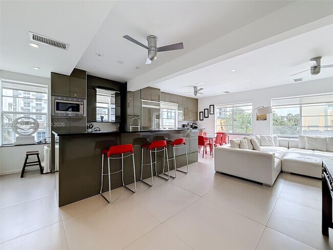 Foto del edificio - 1460 Ocean Dr