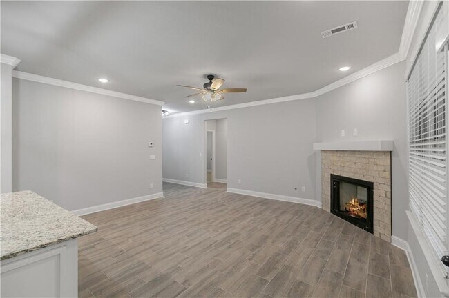 Foto del edificio - 292 Township Dr