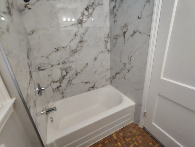 Foto del edificio - 1518 N Horsman St