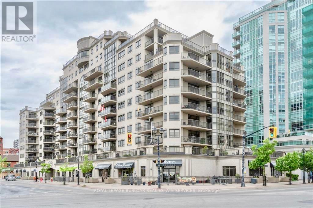 Primary Photo - 399-399 Elizabeth St