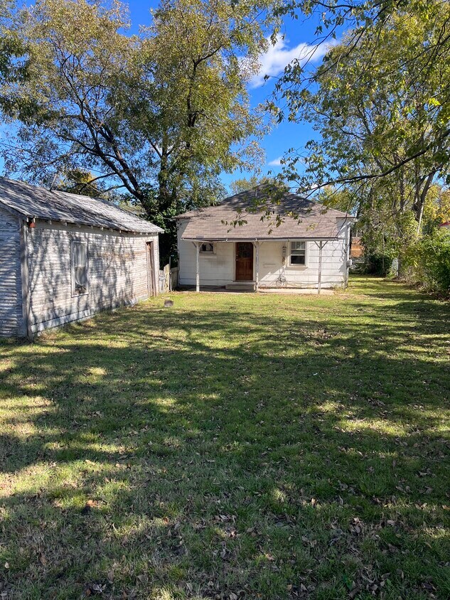 Foto principal - 121 N Seminole Ave