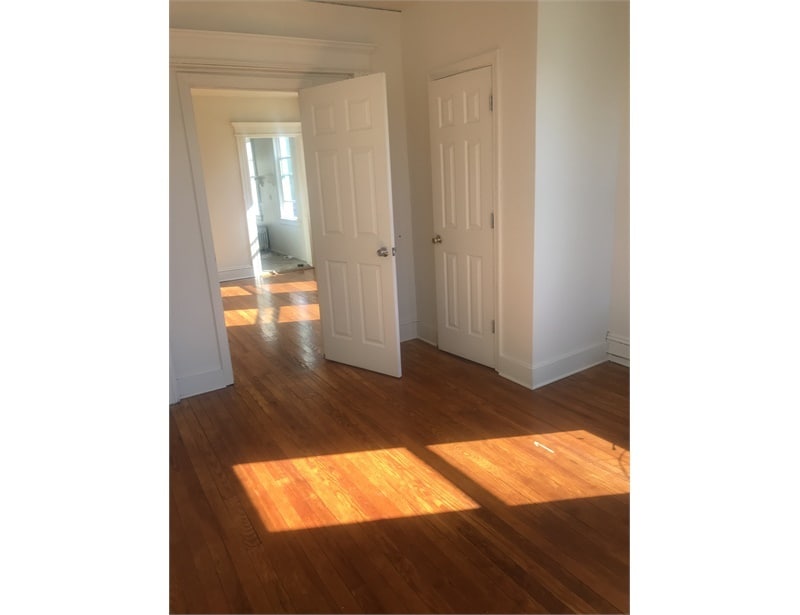 Foto del edificio - 315-317 Maplewood Ave
