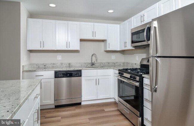 Building Photo - 515 W Chelten Avenue Unit 2B-1404