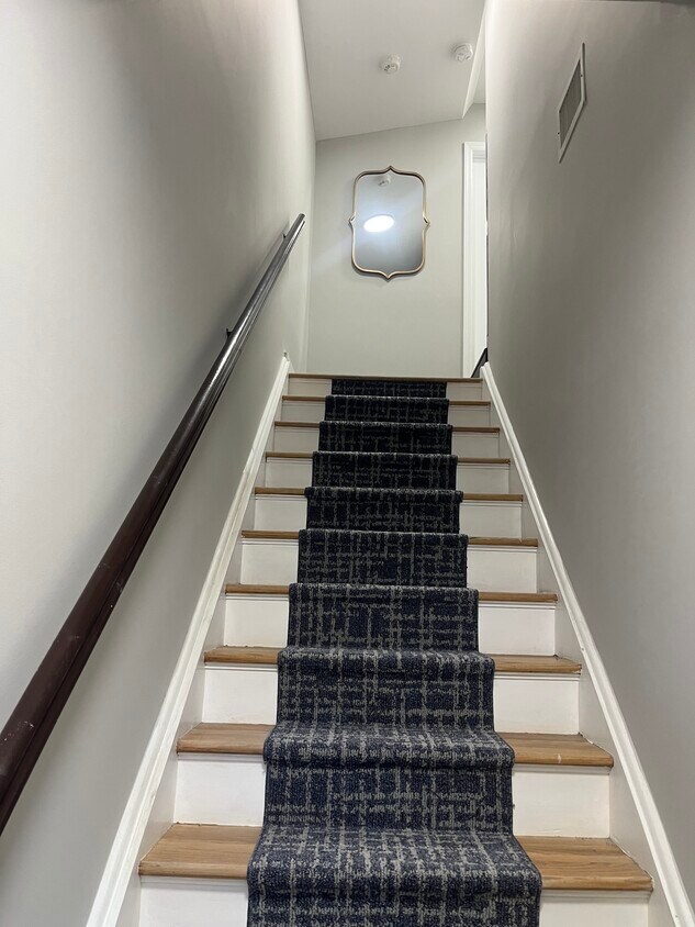 Entrance to residential units - 255 Broad St