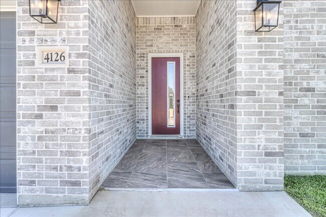 Foto del edificio - 4126 Azali Dr