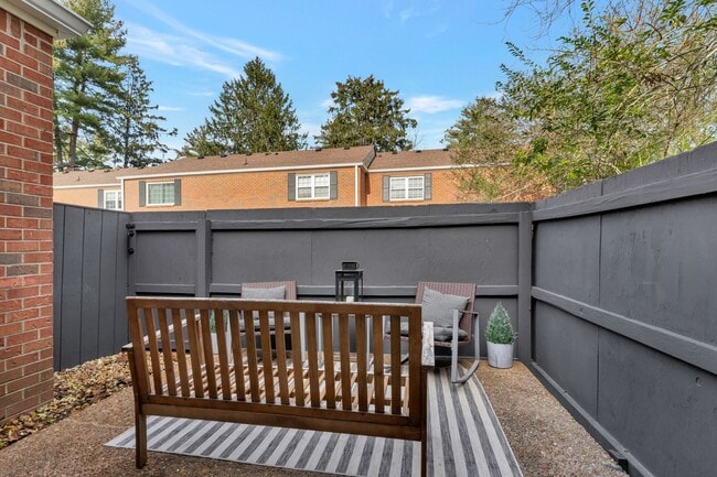 Building Photo - Live just minutes from the charm and excit...